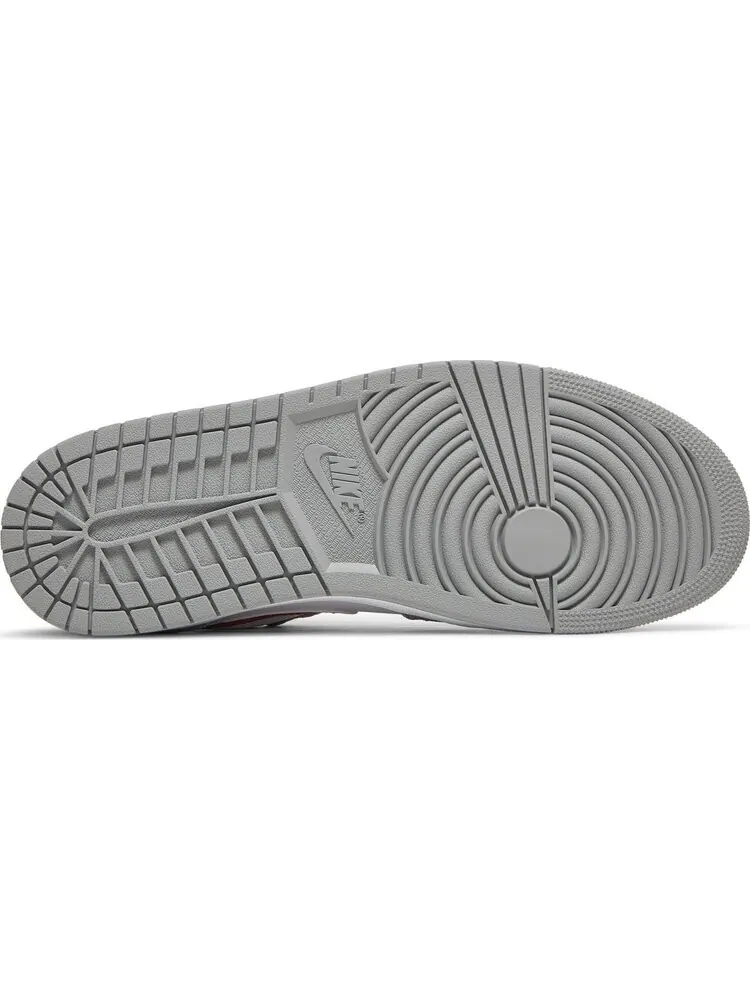 Кроссовки Air Jordan 1 Low SE Light Smoke Grey Gym Red — изображение 4 из 8, белый