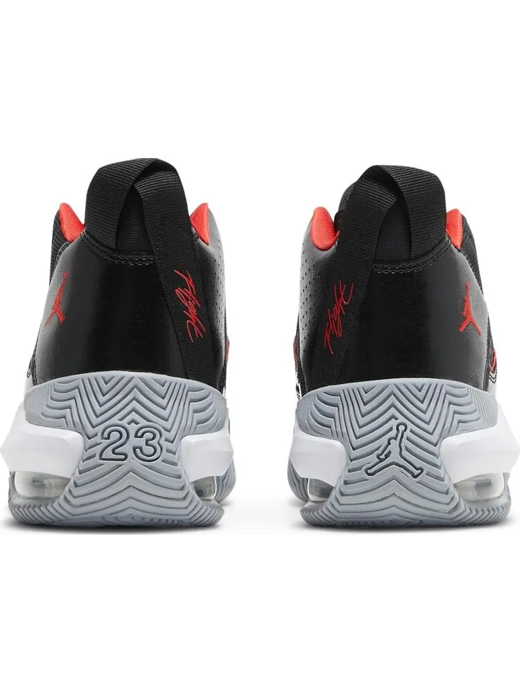 Кроссовки Jordan Stay Loyal GS Bred — изображение 6 из 8, черный
