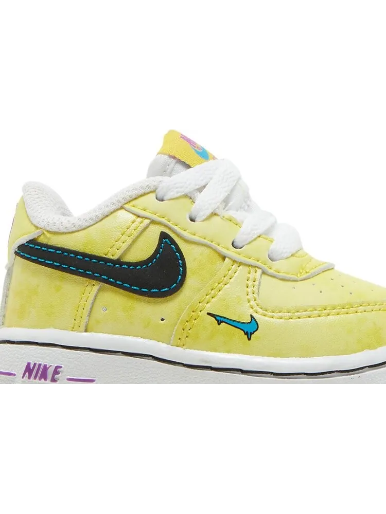 Кроссовки Nike Air Force 1 LV8 3 TD 'Peace, Love, and Basketball' — изображение 2 из 8, желтый