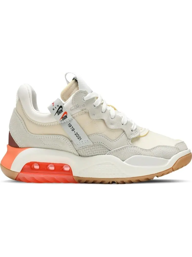 Кроссовки Wmns Jordan MA2 Future Beginnings — изображение 1 из 8, бежевый