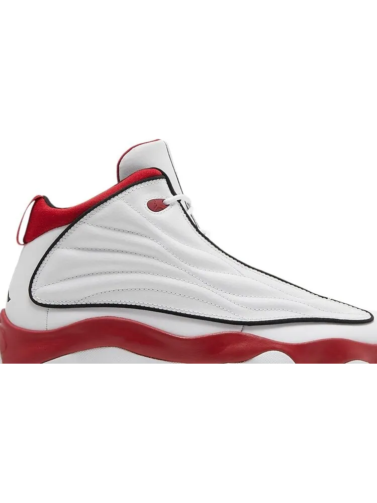 Кроссовки Jordan Pro Strong GS Chicago — изображение 2 из 8, белый