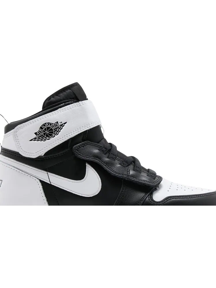 Кроссовки Air Jordan 1 High FlyEase GS Black White — изображение 2 из 8, черный