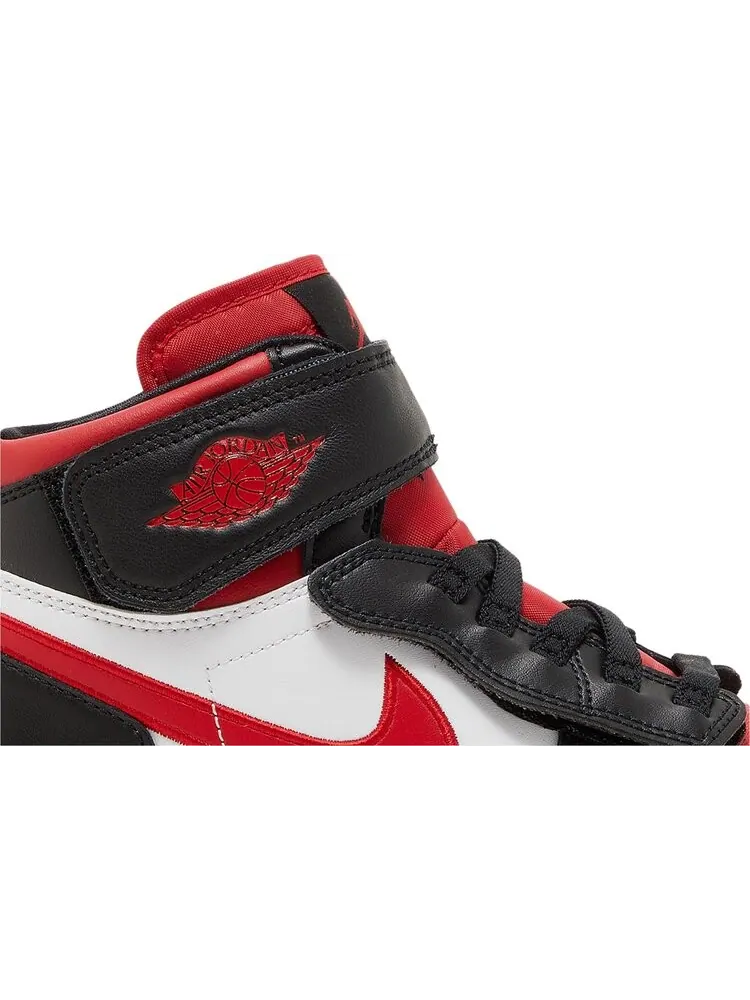 Кроссовки Air Jordan 1 High FlyEase GS Bred Toe — изображение 2 из 8, красный