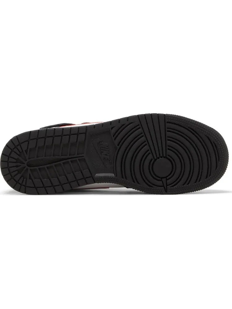Кроссовки Air Jordan 1 High FlyEase GS Bred Toe — изображение 4 из 8, красный