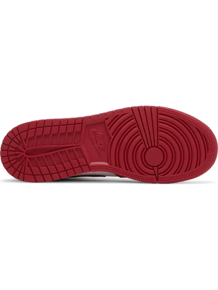 Кроссовки Air Jordan 1 High FlyEase GS Cardinal Red — изображение 4 из 8, красный