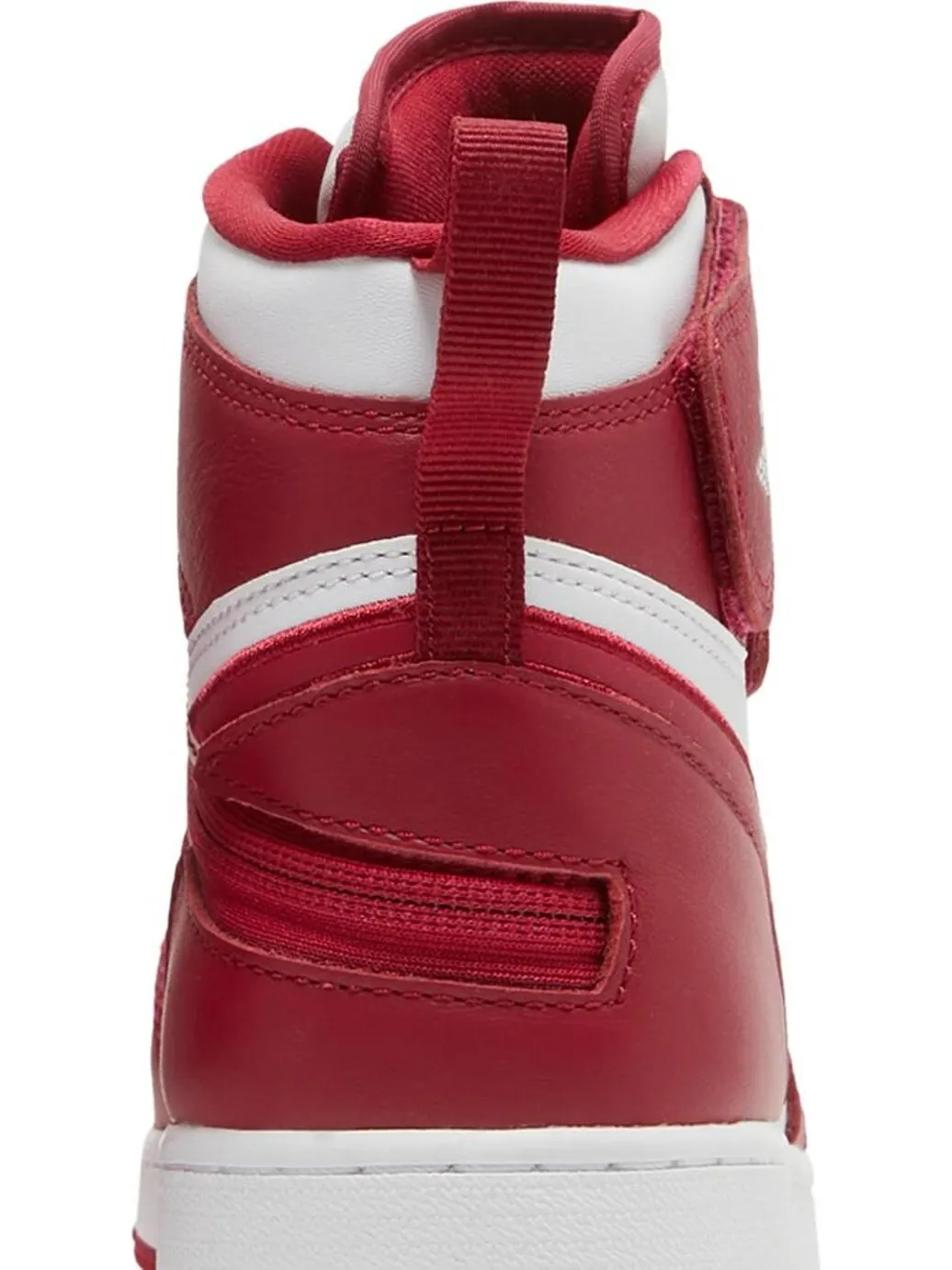 Кроссовки Air Jordan 1 High FlyEase GS Cardinal Red — изображение 7 из 8, красный