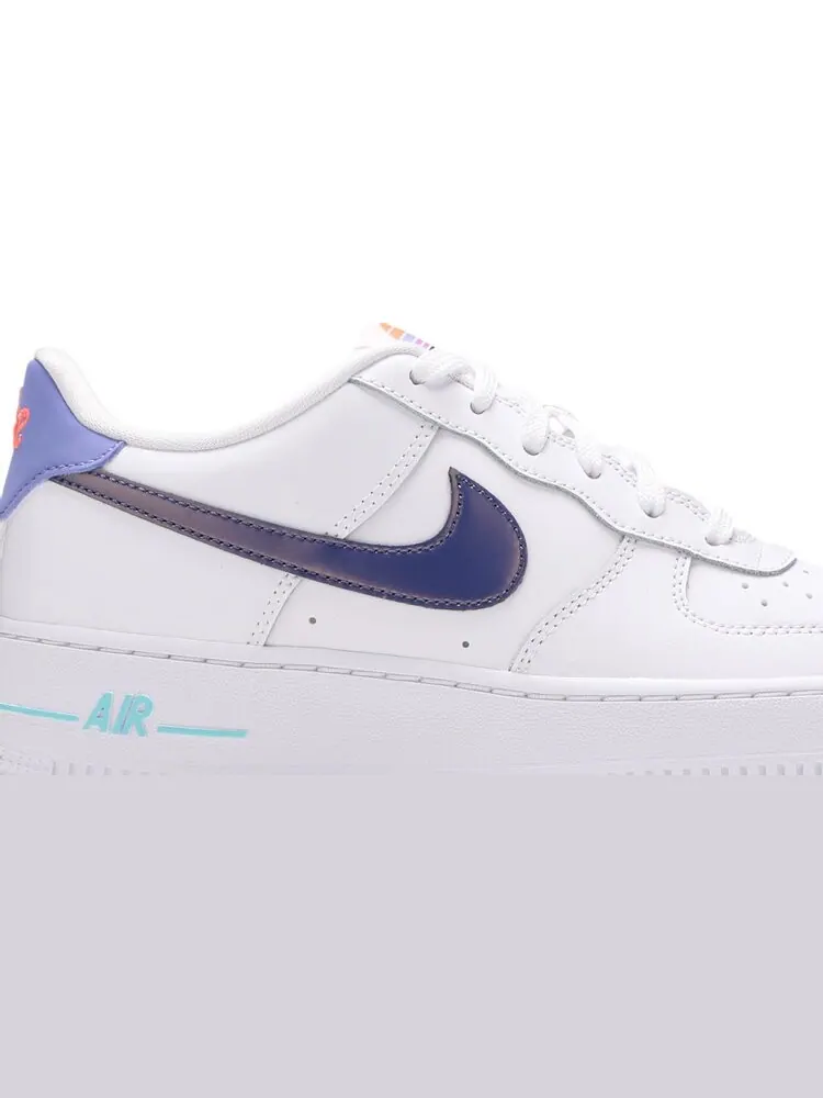 Кроссовки Nike Air Force 1 LV8 1 GS 'White Dark Purple Dust' — изображение 2 из 8, белый