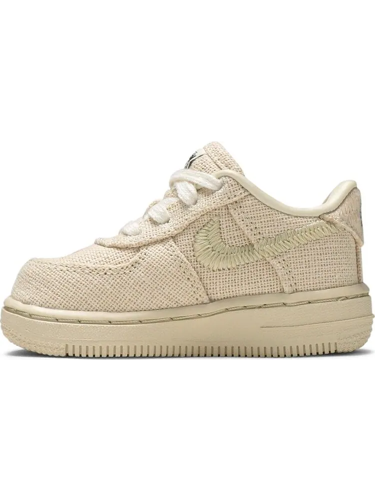 Кроссовки Nike Stussy x Air Force 1 Low TD 'Fossil' — изображение 3 из 8, загар