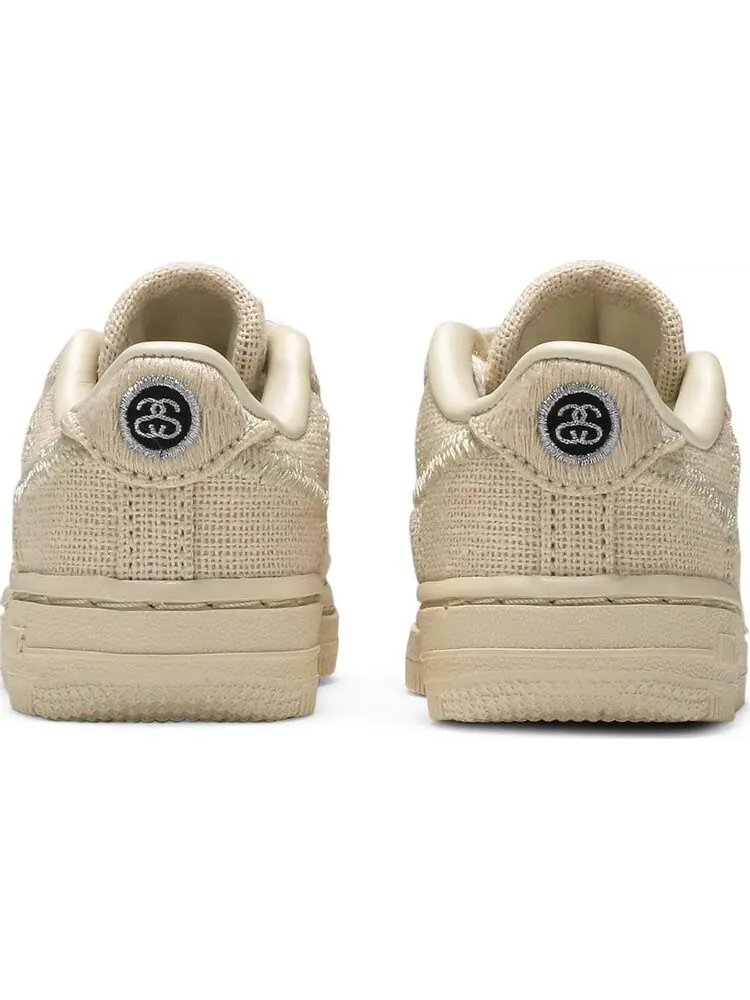 Кроссовки Nike Stussy x Air Force 1 Low TD 'Fossil' — изображение 6 из 8, загар