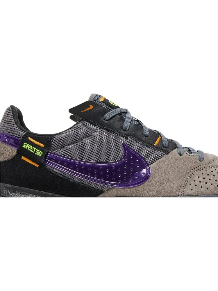 Кроссовки Nike Streetgato 'Cave Stone Electro Purple' — изображение 2 из 8, серый