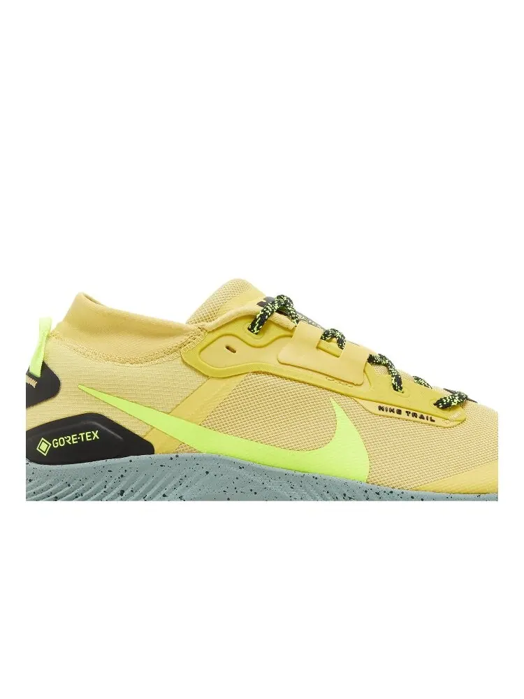 Кроссовки Nike Pegasus Trail 3 GORE-TEX — изображение 2 из 4, желтый