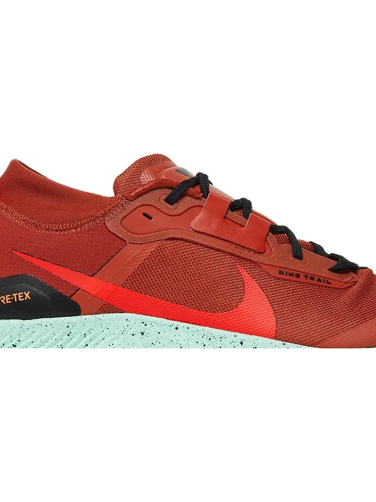 Кроссовки Nike Pegasus Trail 3 GTX 'Rugged Orange' — изображение 2 из 8, оранжевый
