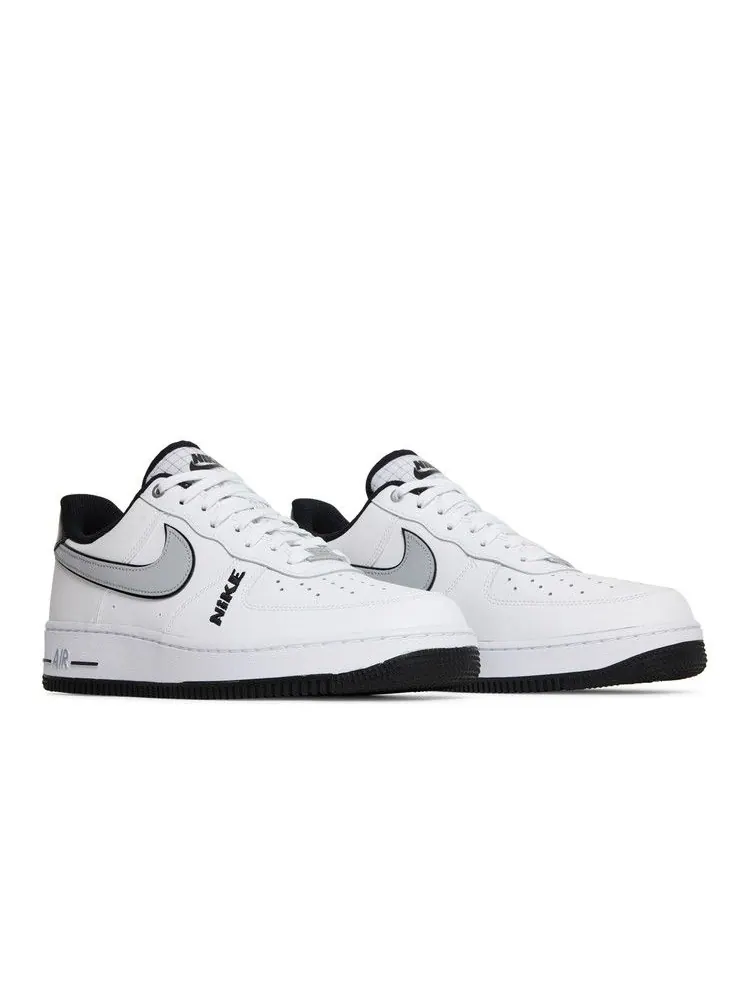 Кроссовки Nike Air Force 1 '07 LV8 'White Wolf Grey' — изображение 9 из 9, белый/белый/черный/серый