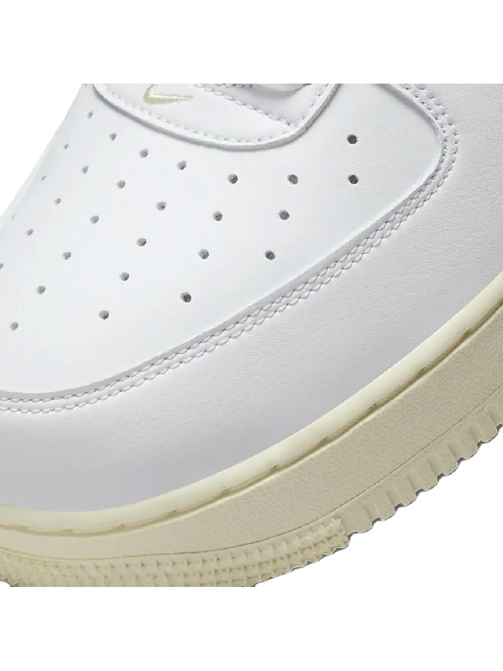 Кроссовки Nike Air Force 1 '07 LX — изображение 7 из 8, белый/желтый