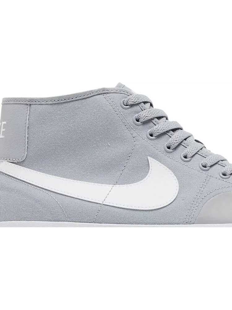 Кроссовки Nike Blazer Court Mid SB 'Wolf Grey' — изображение 2 из 8, серый