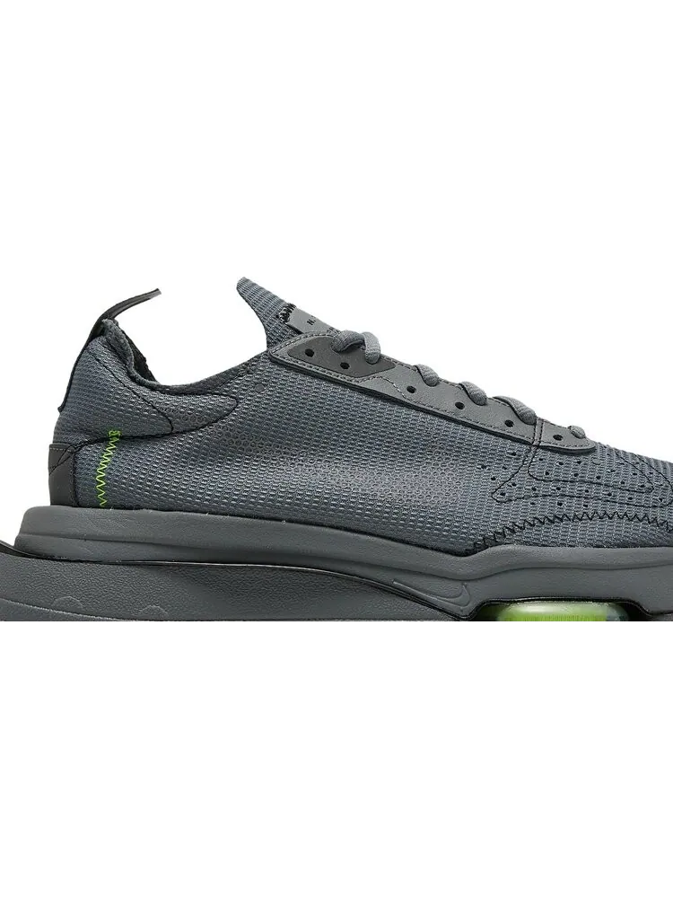 Кроссовки Nike Air Zoom-Type 'Swooshless - Smoke Grey' — изображение 2 из 8, серый