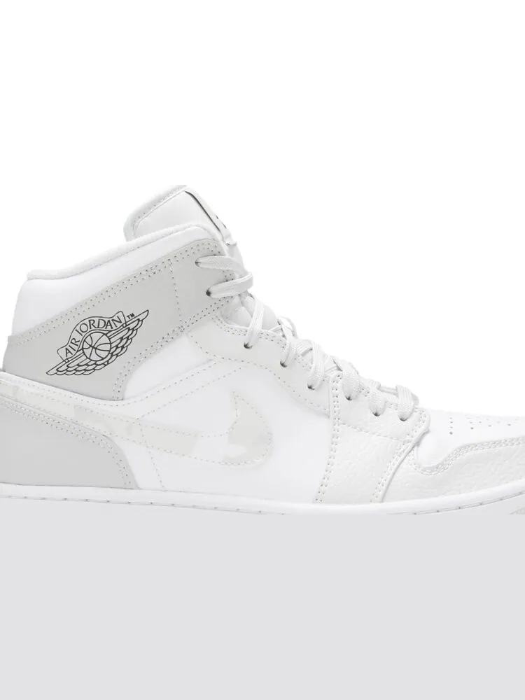 Кроссовки Air Jordan 1 Mid Swoosh Logo - Grey Camo — изображение 2 из 8, белый