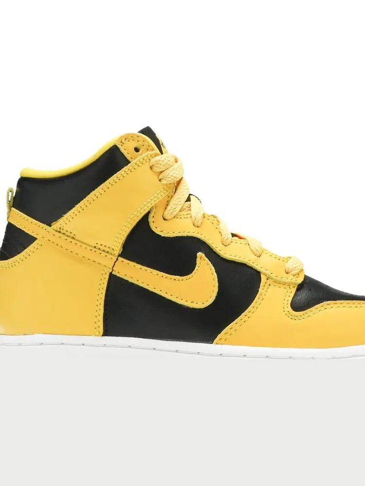 Кроссовки Nike Dunk High SP PS 'Iowa' — изображение 2 из 8, желтый