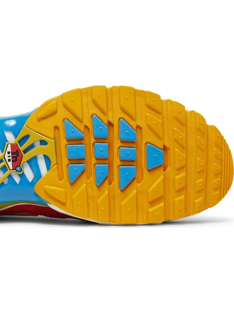 Кроссовки Nike Air Max Plus SE 'Running Club - University Red Light Photo Blue' — изображение 5 из 8, красный