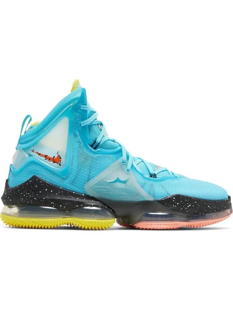 Кроссовки Nike LeBron 19 'Christmas' — изображение 1 из 8, синий