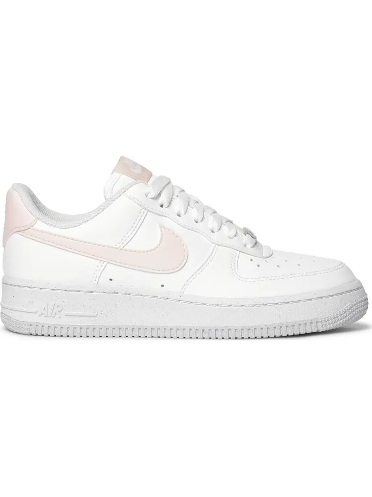 Кроссовки Nike Wmns Air Force 1 Next Nature 'White Pale Coral' — изображение 1 из 8, белый