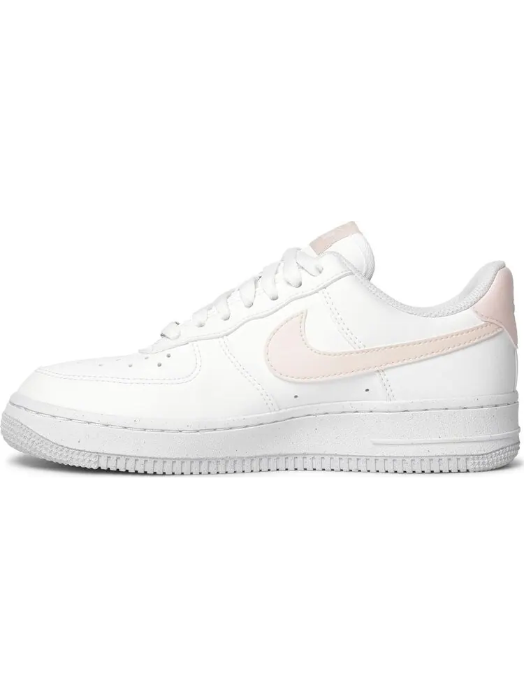Кроссовки Nike Wmns Air Force 1 Next Nature 'White Pale Coral' — изображение 3 из 8, белый