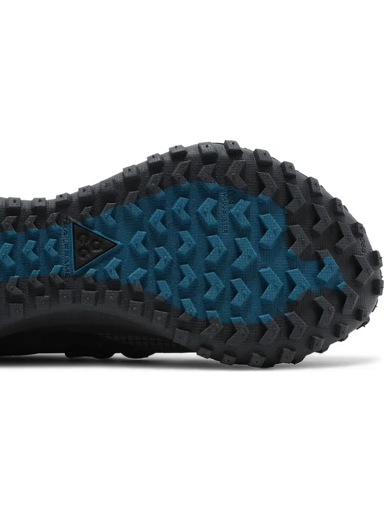 Кроссовки Nike ACG Mountain Fly Low 'Black Green Abyss' — изображение 5 из 8, черный