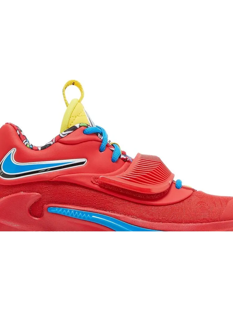 Кроссовки Nike UNO x Zoom Freak 3 SE GS '50th Anniversary - Red' — изображение 2 из 8, красный