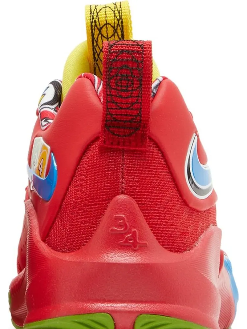 Кроссовки Nike UNO x Zoom Freak 3 SE GS '50th Anniversary - Red' — изображение 7 из 8, красный