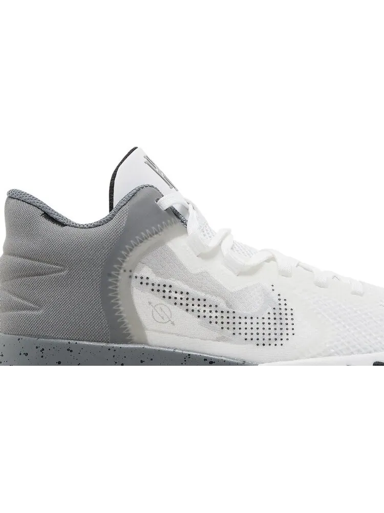 Кроссовки Nike Kyrie Flytrap 5 GS 'White Smoke Grey Chrome' — изображение 2 из 8, белый