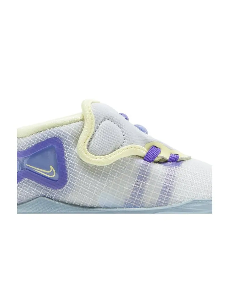 Кроссовки Nike LeBron 19 TD — изображение 2 из 4, белый