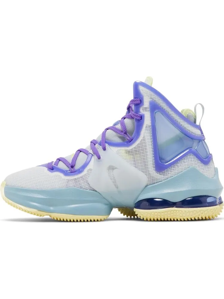 Кроссовки Nike LeBron 19 GS 'Easter' — изображение 3 из 8, белый