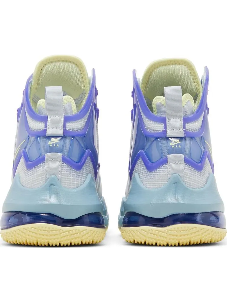 Кроссовки Nike LeBron 19 GS 'Easter' — изображение 6 из 8, белый