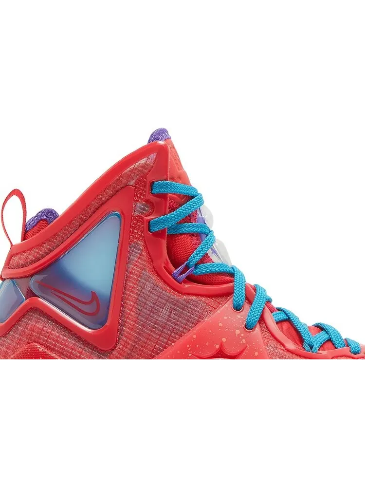 Кроссовки Nike LeBron 19 GS 'King's Crown' — изображение 2 из 8, красный