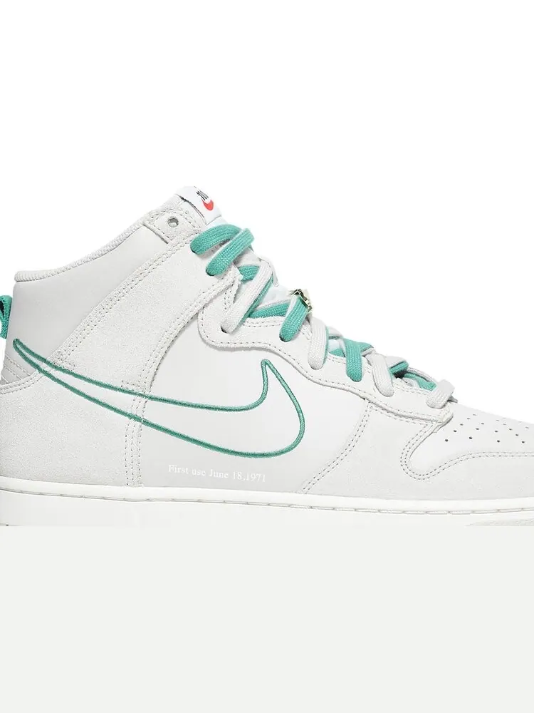 Кроссовки Nike Dunk High SE GS 'First Use Pack - Green Noise' — изображение 2 из 10, белый