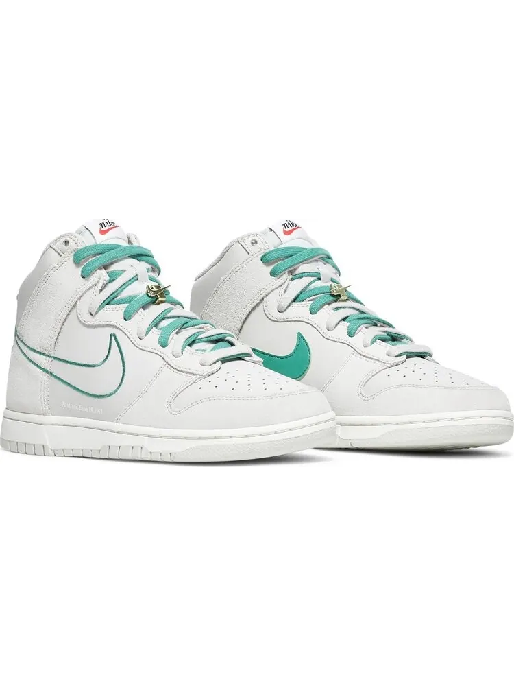 Кроссовки Nike Dunk High SE GS 'First Use Pack - Green Noise' — изображение 8 из 10, белый