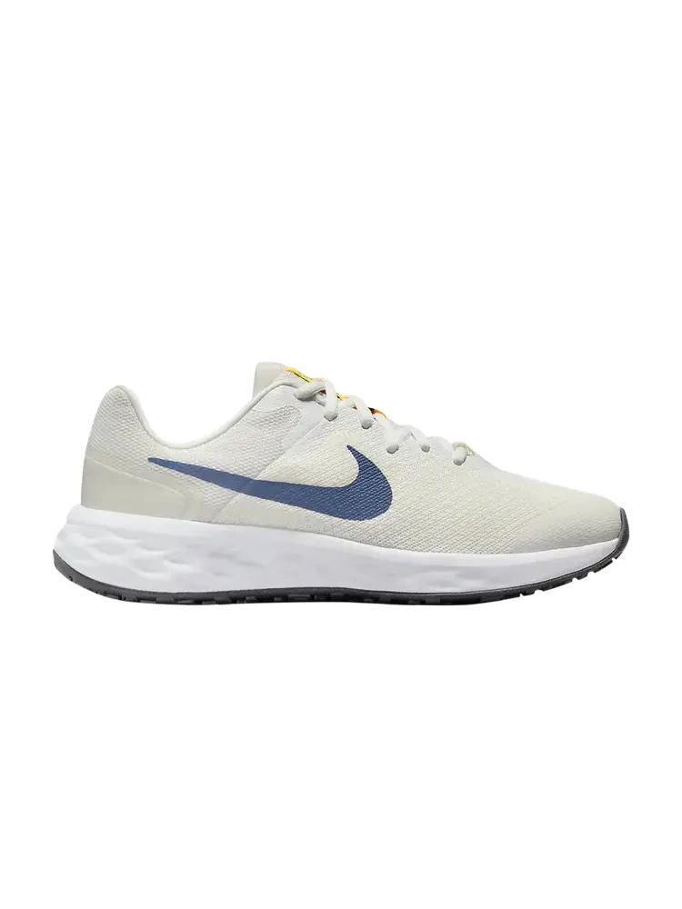 Кроссовки Nike Revolution 6 GS — изображение 1 из 1, белый