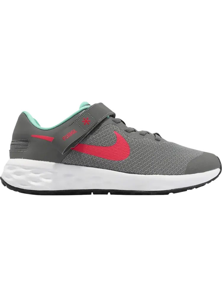 Кроссовки Nike Revolution 6 FlyEase GS 'Smoke Grey Siren Red' — изображение 1 из 1, серый