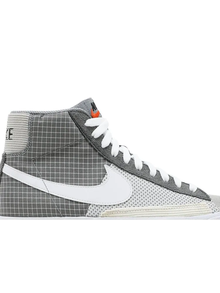 Кроссовки Nike Blazer Mid — изображение 2 из 4, серый