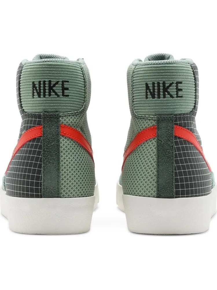 Кроссовки Nike Blazer Mid '77 'Patch - Dutch Green' — изображение 6 из 8, зеленый