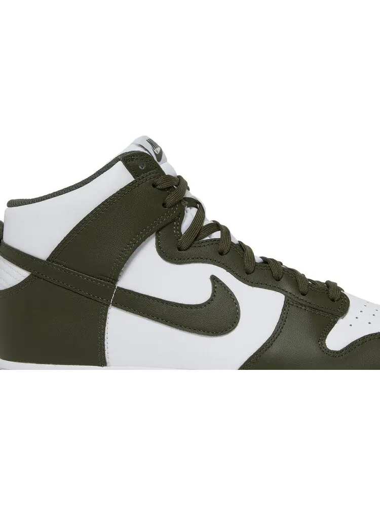 Кроссовки Nike Dunk High 'Cargo Khaki' 2022 — изображение 2 из 8, зеленый