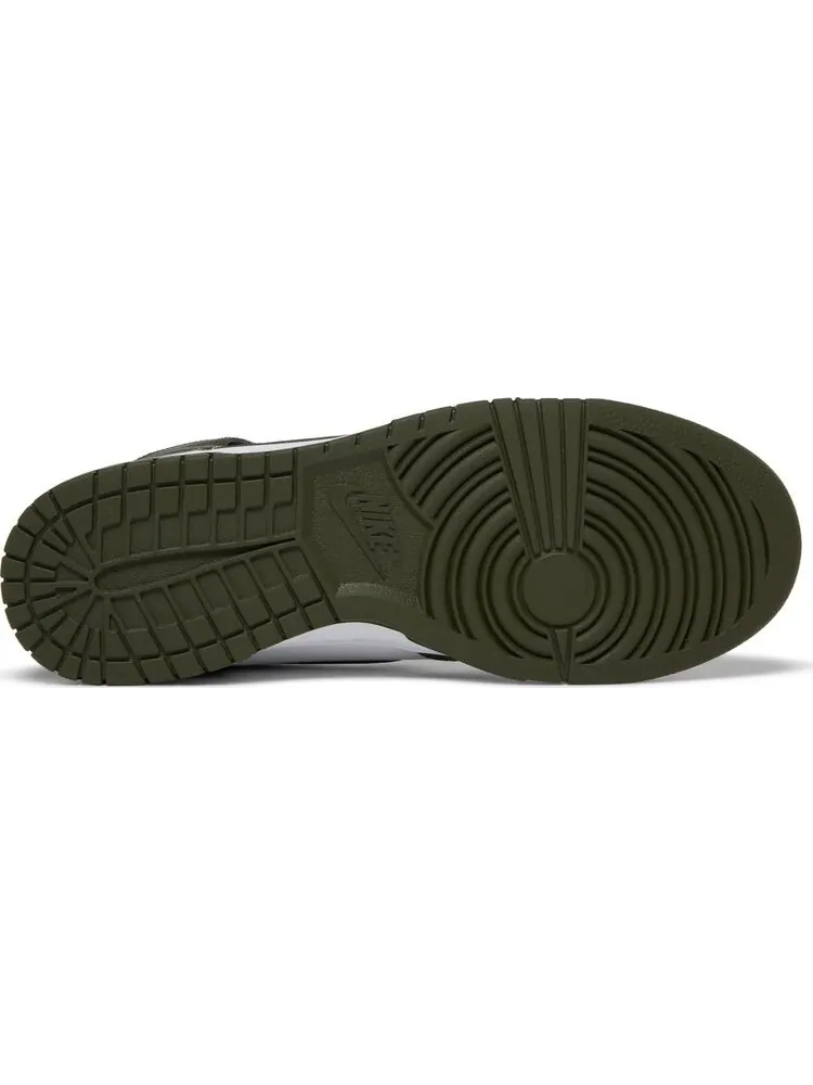 Кроссовки Nike Dunk High 'Cargo Khaki' 2022 — изображение 4 из 8, зеленый