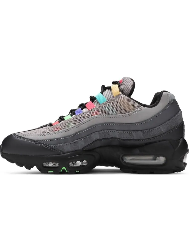 Кроссовки Nike Wmns Air Max 95 SE 'Evolution of Icons' — изображение 3 из 8, серый