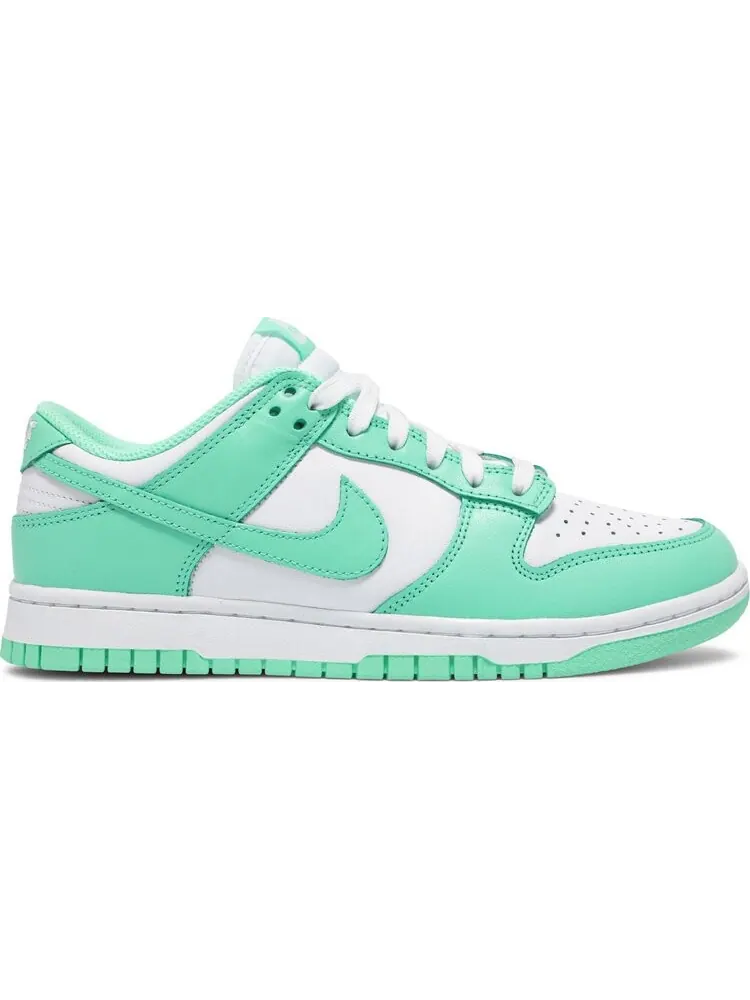 Кроссовки Nike Wmns Dunk Low 'Green Glow' — изображение 1 из 10, зеленый