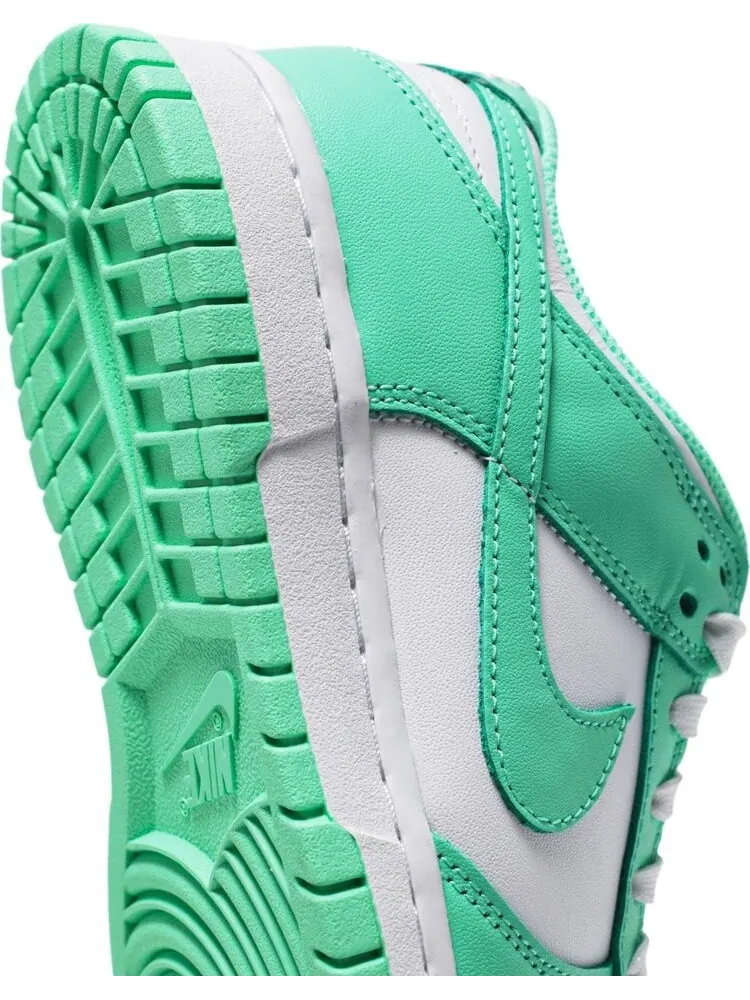 Кроссовки Nike Wmns Dunk Low 'Green Glow' — изображение 10 из 10, зеленый