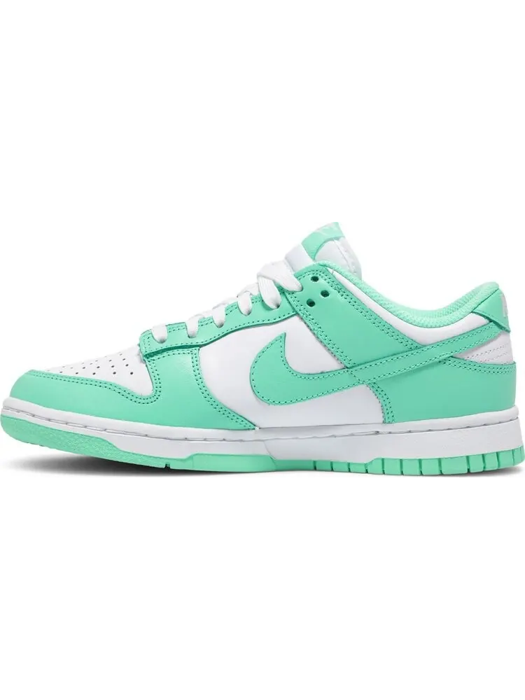 Кроссовки Nike Wmns Dunk Low 'Green Glow' — изображение 3 из 10, зеленый