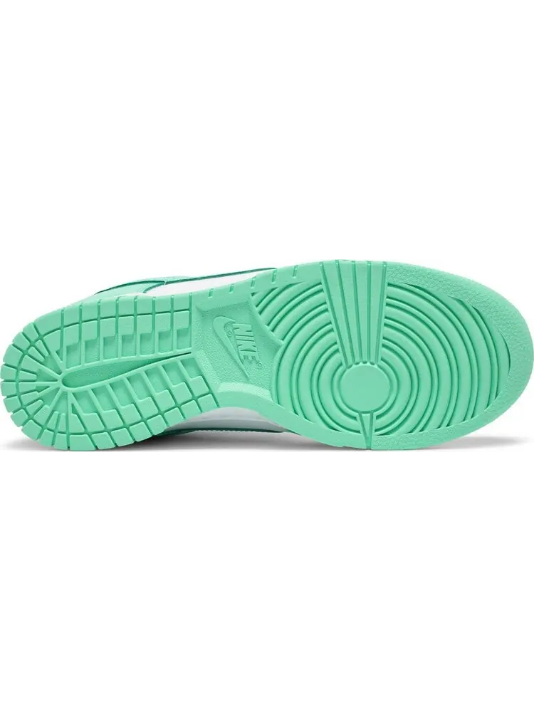 Кроссовки Nike Wmns Dunk Low 'Green Glow' — изображение 4 из 10, зеленый