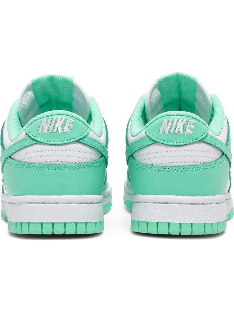 Кроссовки Nike Wmns Dunk Low 'Green Glow' — изображение 6 из 10, зеленый