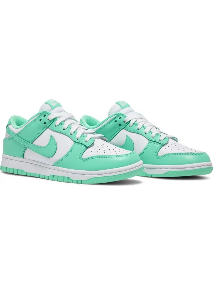 Кроссовки Nike Wmns Dunk Low 'Green Glow' — изображение 8 из 10, зеленый