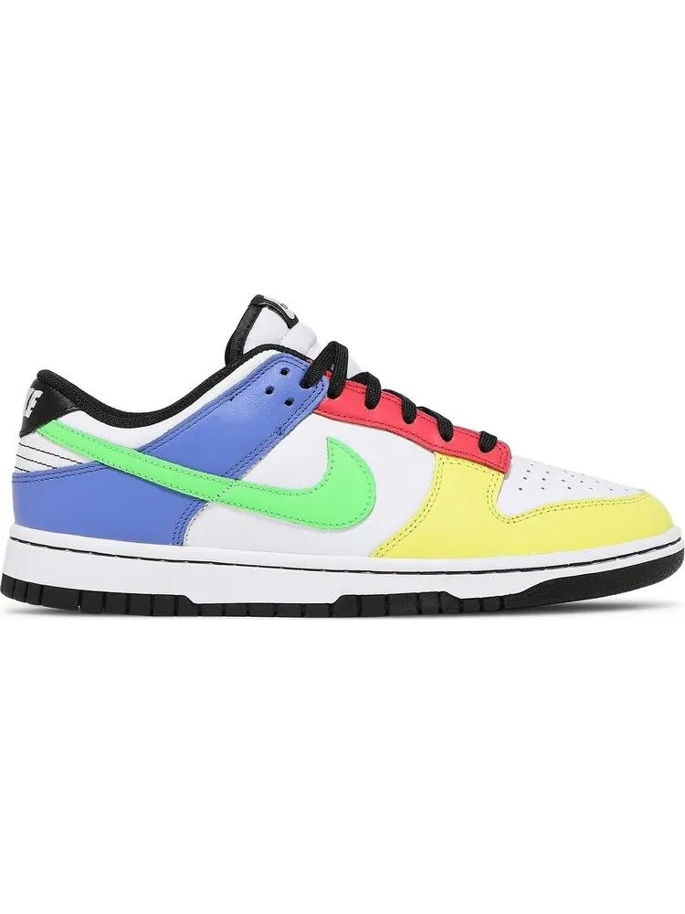 Кроссовки Nike Wmns Dunk Low 'Green Strike' — изображение 1 из 10, мульти